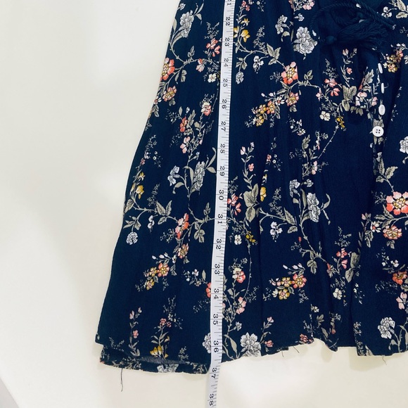 Gifted - Stretchy floral summer dress - Picture 9 of 16